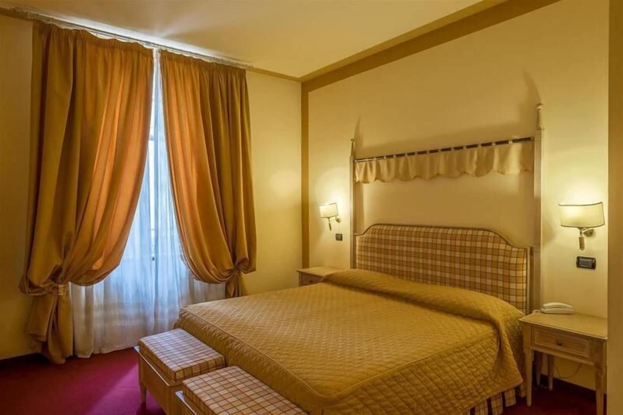 Hotel Manzoni Wellness&Spa Монтекатіні-Терме Екстер'єр фото